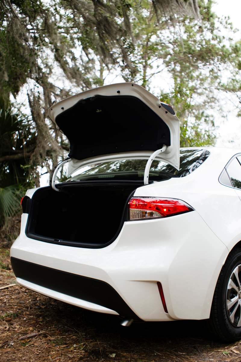 Illustration for article titled The 2020 Toyota Corolla Hybrid Has Killed the Prius and Stands Atop Its Grave